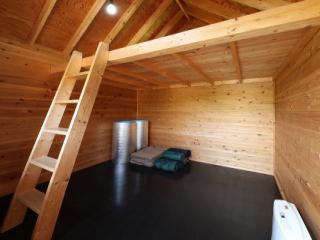 Wooden bungalow cottage! (Up to 6 people per cottage) Sleeping bag type. イメージ