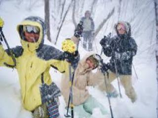 冬のアクティビティー スノーキャニオニングみなかみアクティビティー