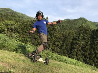 水上マウンテンボード マウンテンボード半日体験 ラフティングとアウトドアのtop水上 水上マウンテンボード マウンテンボード半日体験 ラフティングとアウトドアのtop水上
